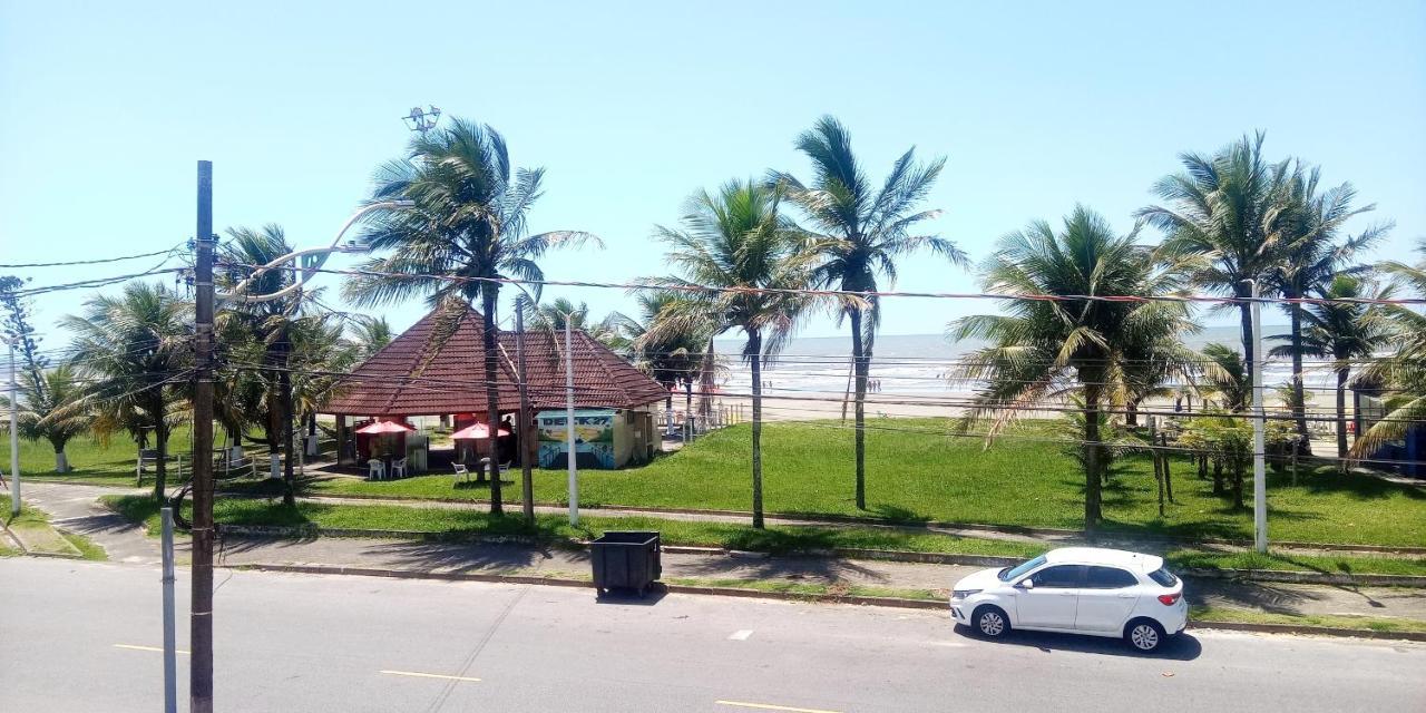 Apto Aluguel Na Temporada Pe Na Areia Peruibe Sp Exteriör bild