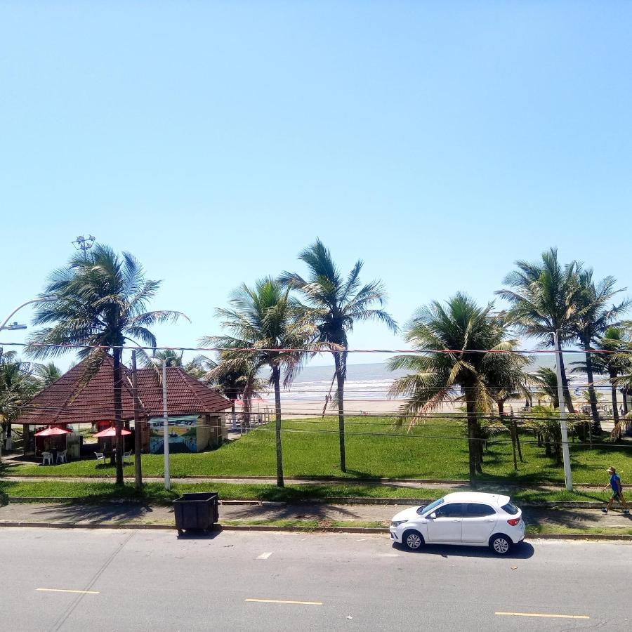 Apto Aluguel Na Temporada Pe Na Areia Peruibe Sp Exteriör bild